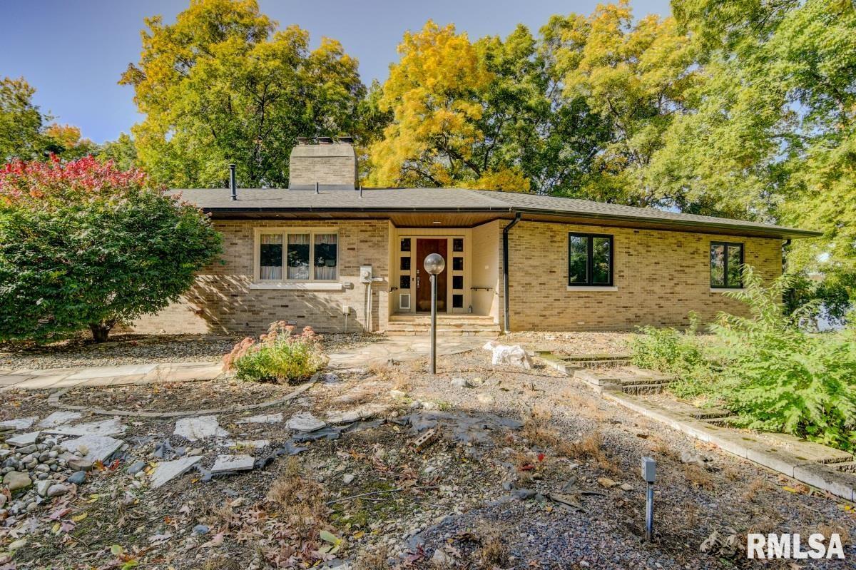 113 Linden Lane Springfield, IL 62712 - Photo 1 of 53 Gallery Image 1