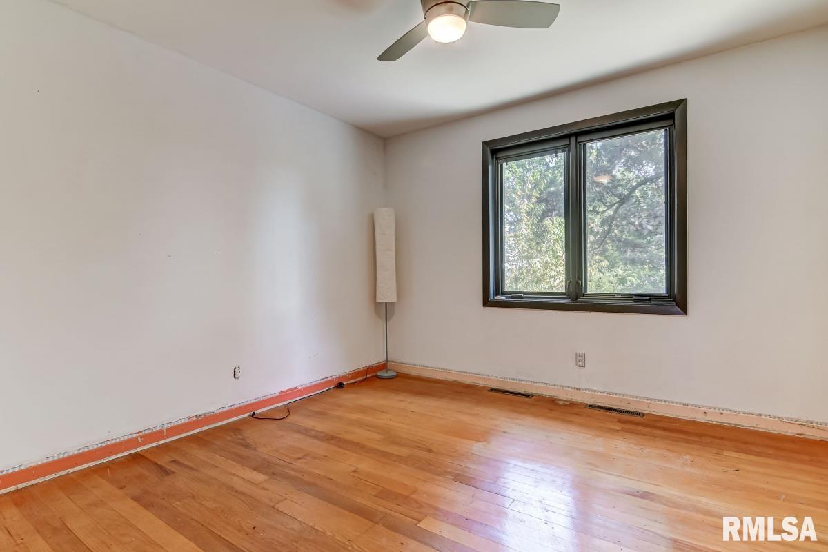 113 Linden Lane Springfield, IL 62712 - Photo 29 of 53 Gallery Image 29