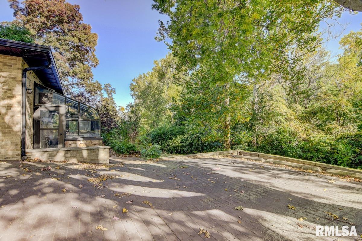 113 Linden Lane Springfield, IL 62712 - Photo 51 of 53 Gallery Image 51