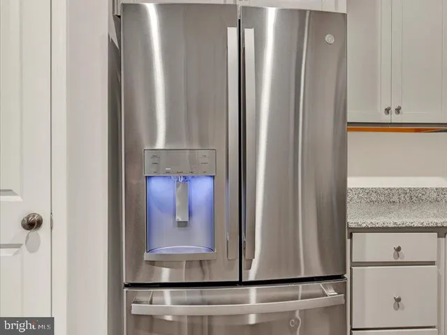 a close view of sink and tap