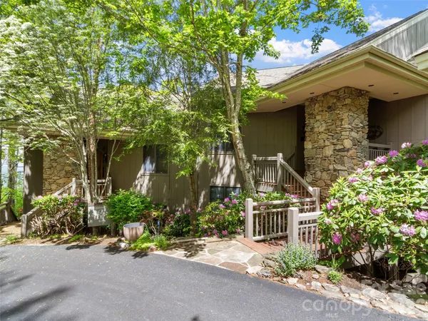 $739,000 | 266 Sunset Point Road, Unit B2, Burnsville, NC 28714