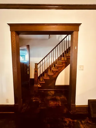 $2,700 | 246 Sidney Street East, St. Paul, MN 55107