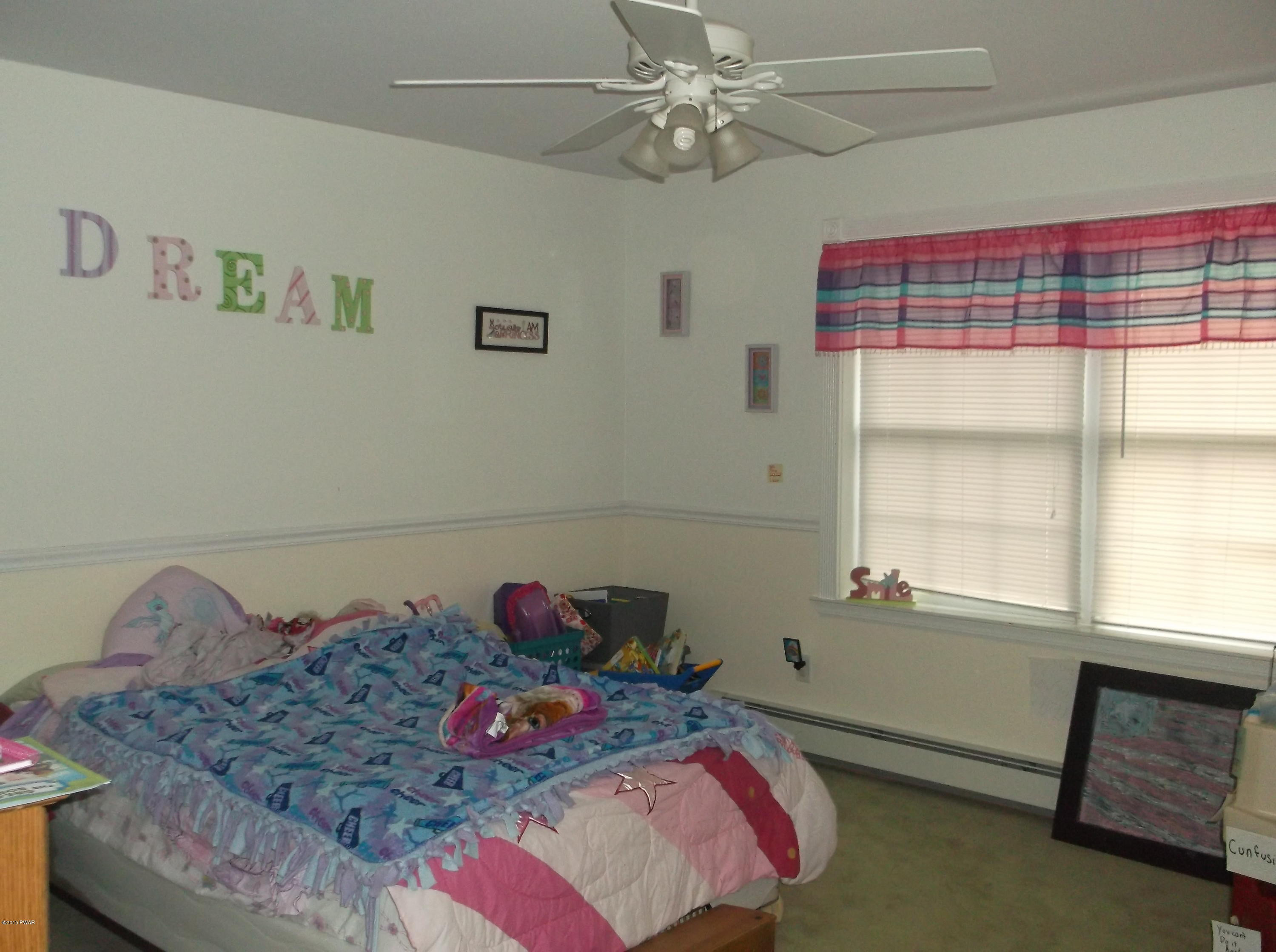 137 Dark Swamp Road Dingmans Ferry, PA 18328 - Photo 17 of 37