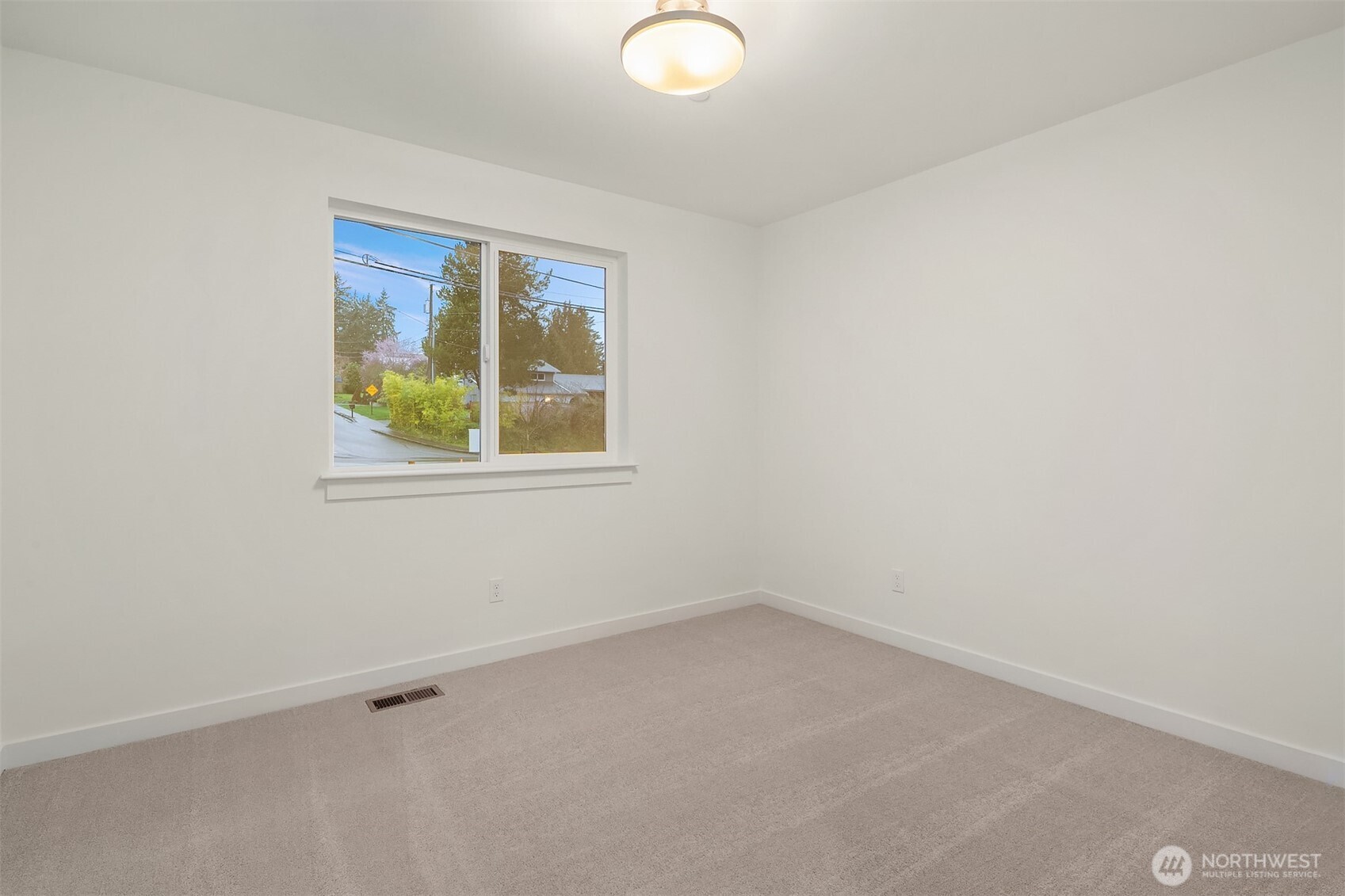 21609 Poplar Way Brier, WA 98036 - Photo 30 of 38
