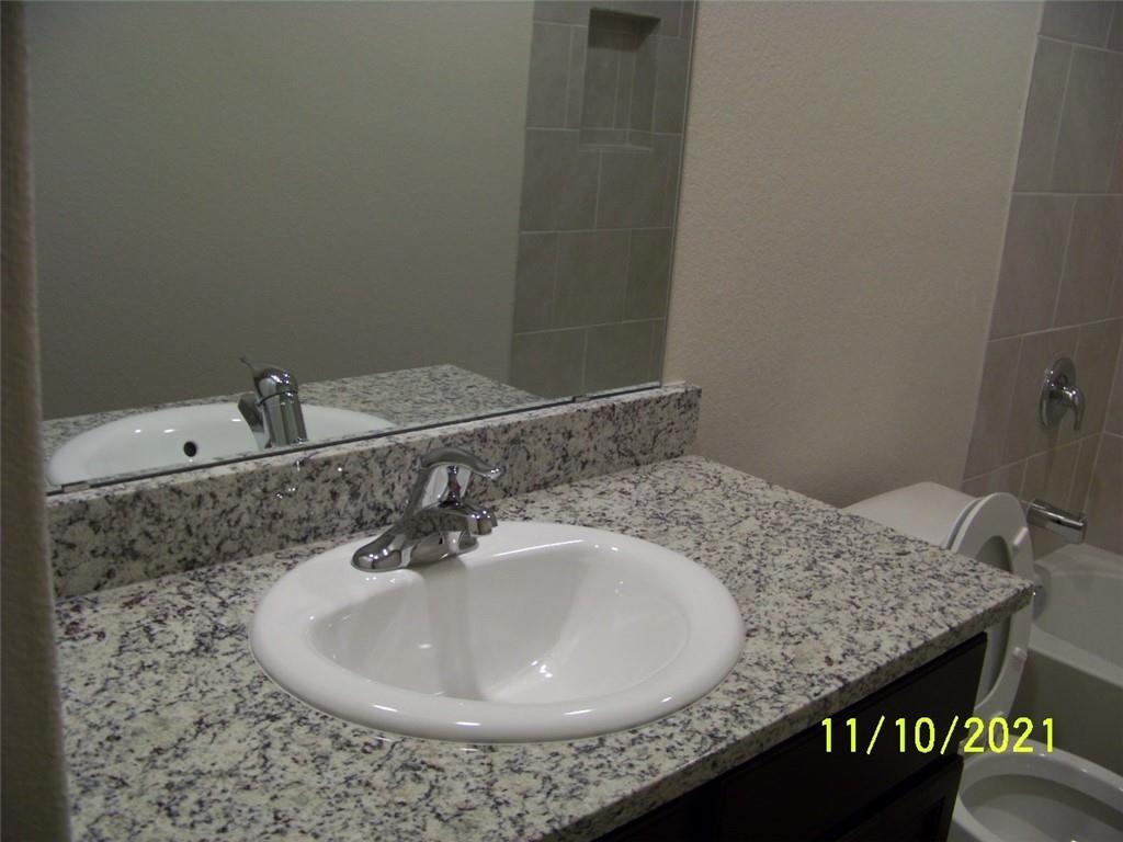 217 Sunnymeade Lane Jarrell, TX 76537 - Photo 4 of 10