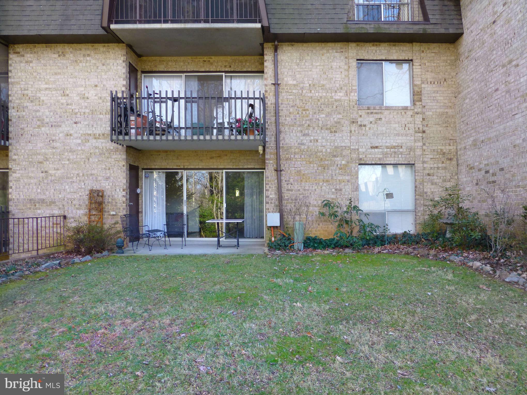 11615 Vantage Hill Road, Unit 1A Reston, VA 20190 - Photo 17 of 27 Exterior (Rear)