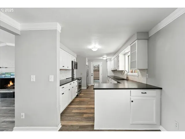 $585,000 | 1371 Northeast Barnes Court, Gresham, OR 97030