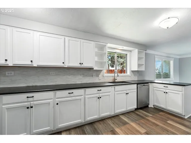 $585,000 | 1371 Northeast Barnes Court, Gresham, OR 97030