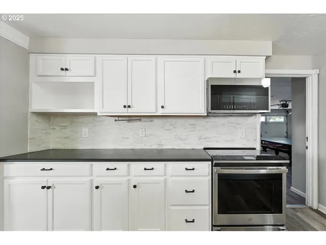 $585,000 | 1371 Northeast Barnes Court, Gresham, OR 97030