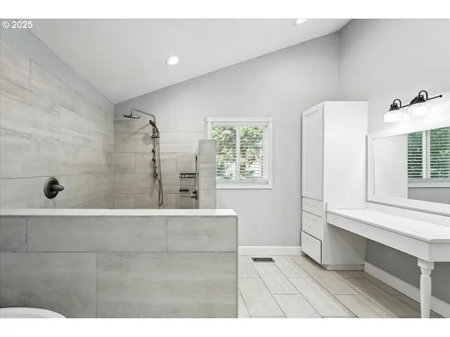 $585,000 | 1371 Northeast Barnes Court, Gresham, OR 97030