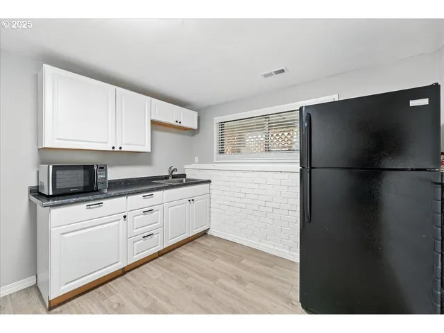 $585,000 | 1371 Northeast Barnes Court, Gresham, OR 97030