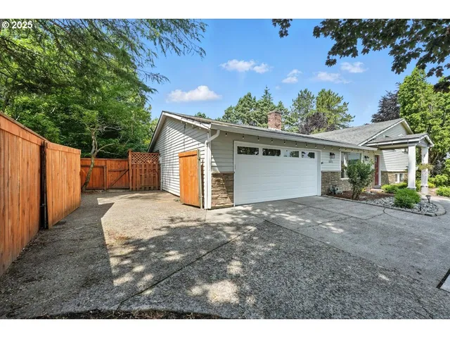 $585,000 | 1371 Northeast Barnes Court, Gresham, OR 97030