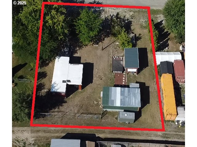 916 Robert Street Haines, OR 97833 - Photo 2 of 18 swimming pool view with a outdoor seating space