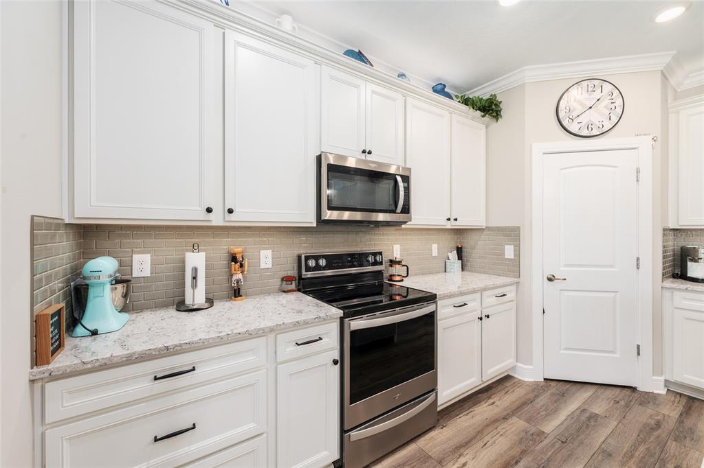 9407 Southwest 52nd Loop Ocala, FL 34481 - Photo 13 of 68