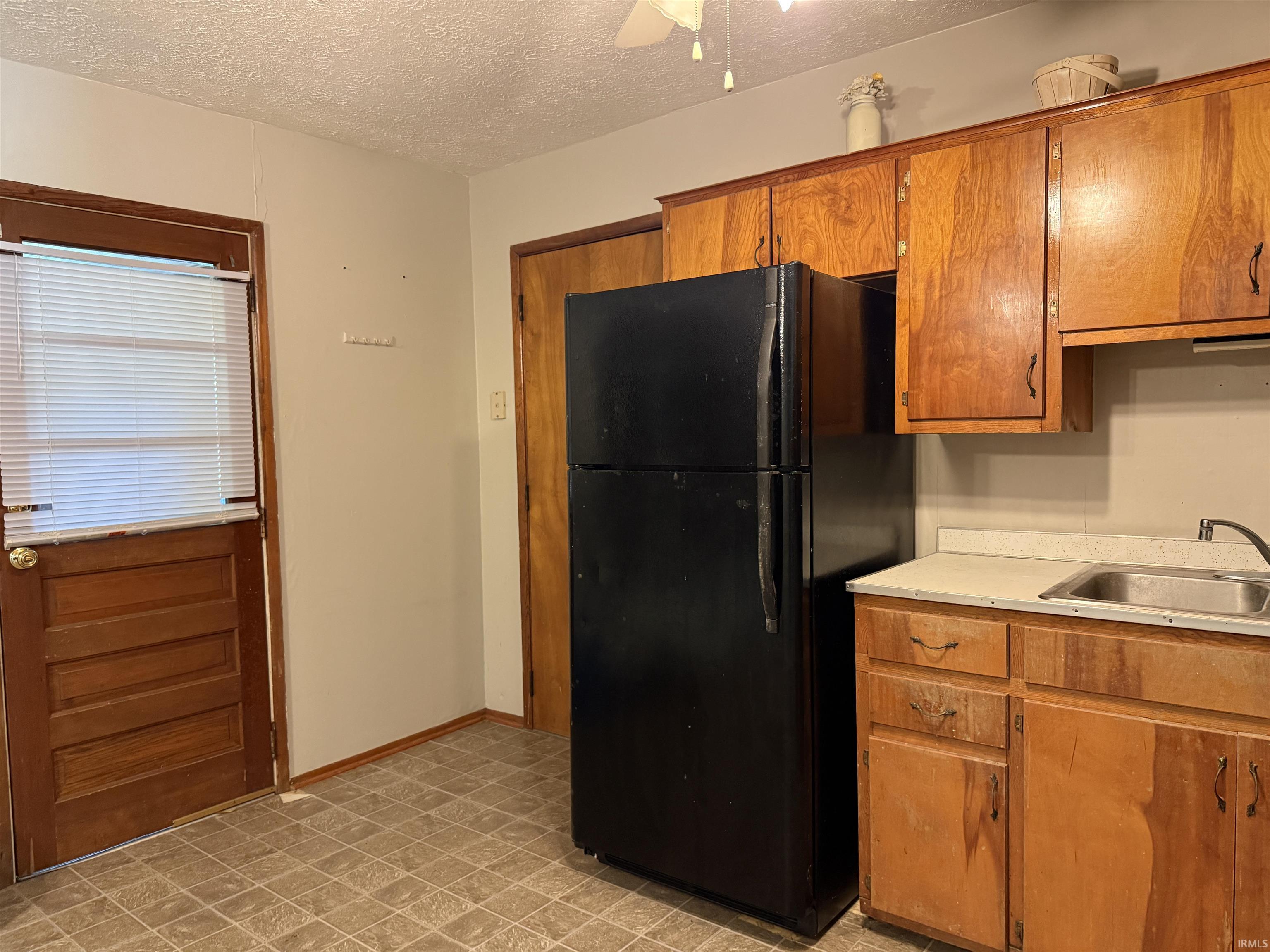 207 White Lane Bedford, IN 47421 - Photo 3 of 14