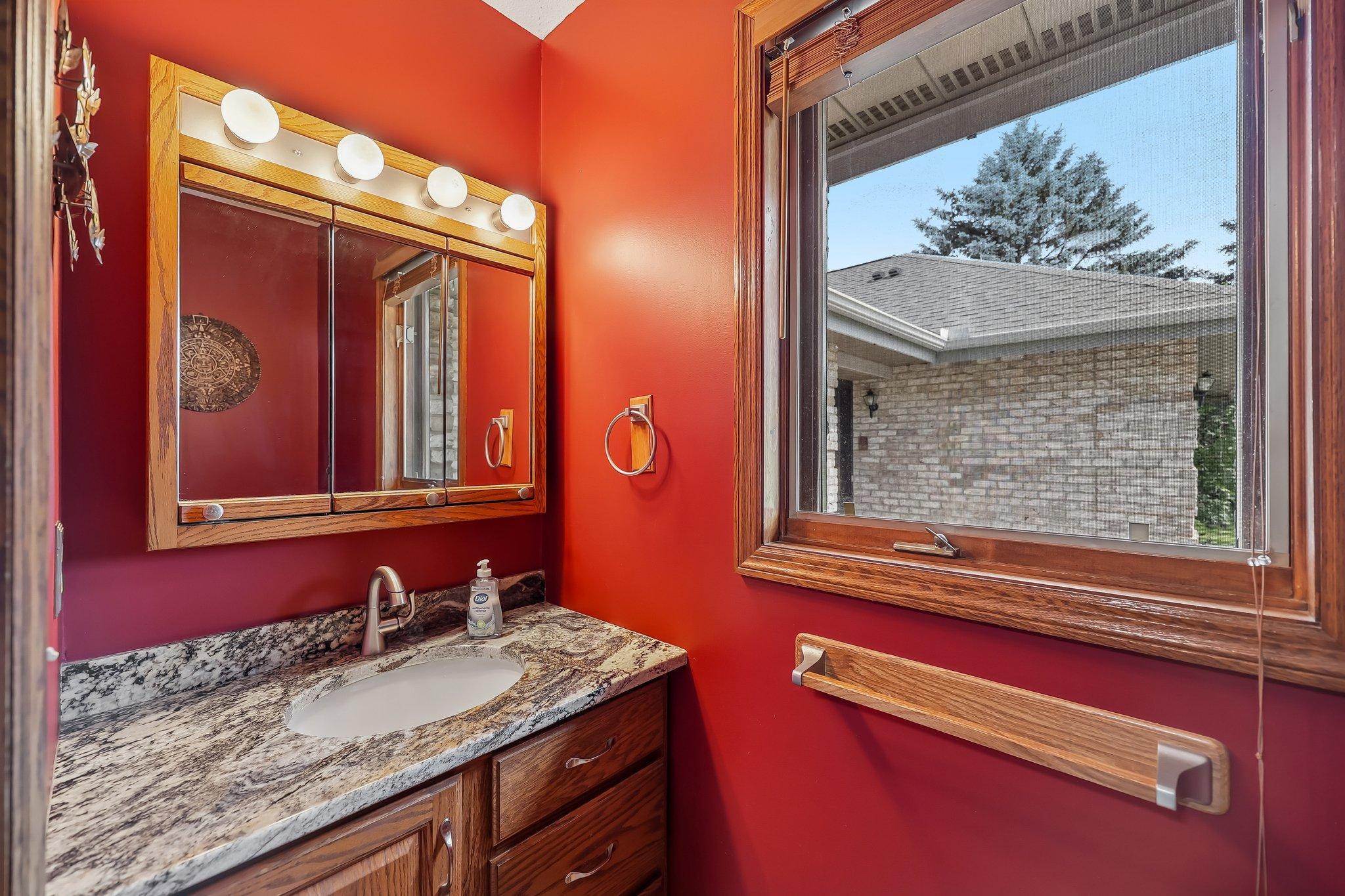 8583 Bower Path Inver Grove Heights, MN 55076 - Photo 21 of 88