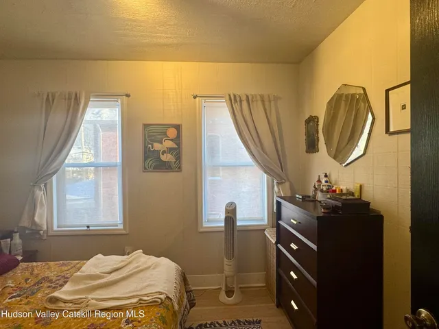 $2,200 | 173 Smith Avenue, Unit 2, Kingston, NY 12401