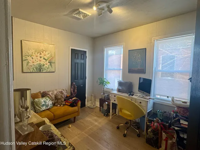 $2,200 | 173 Smith Avenue, Unit 2, Kingston, NY 12401