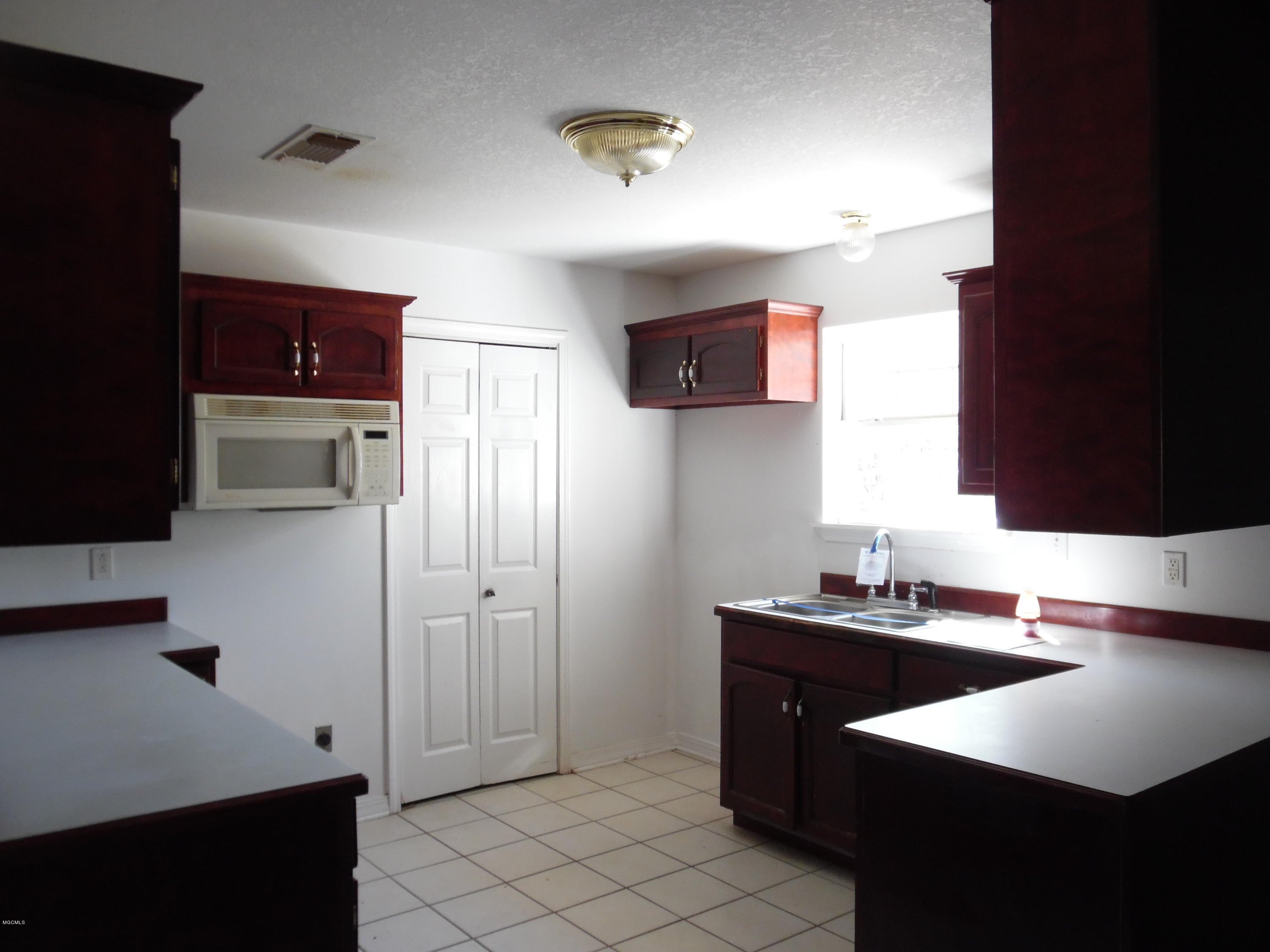 1448 New Hope Road Wiggins, MS 39577 - Photo 6 of 13 SAM_0073