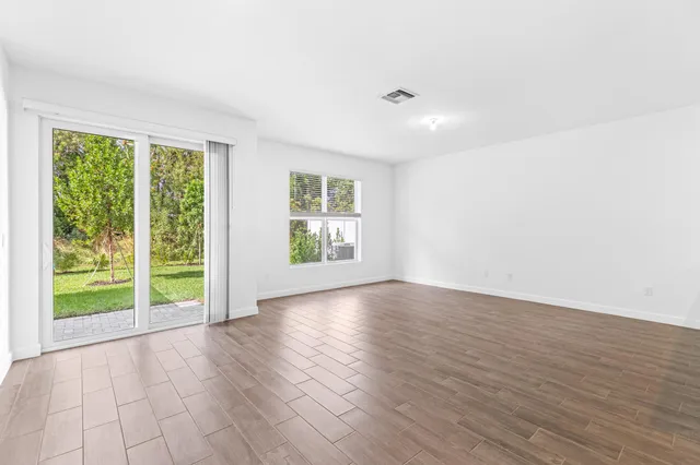 $3,000 | 4250 Lagoon Shore Drive, Lake Worth, FL 33467