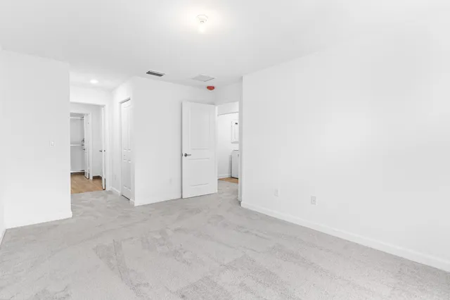 $3,000 | 4250 Lagoon Shore Drive, Lake Worth, FL 33467