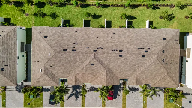 $3,000 | 4250 Lagoon Shore Drive, Lake Worth, FL 33467