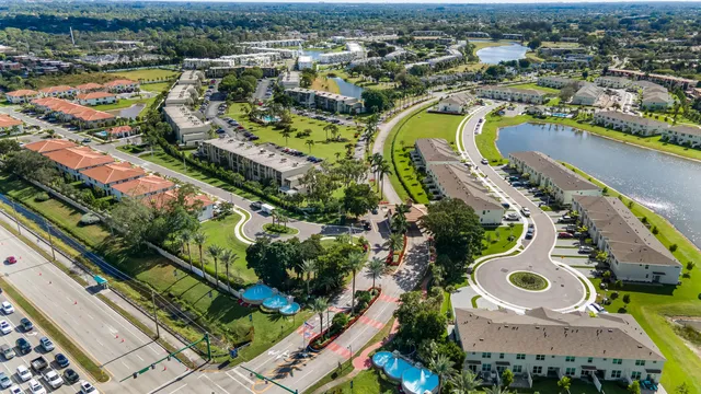 $3,000 | 4250 Lagoon Shore Drive, Lake Worth, FL 33467