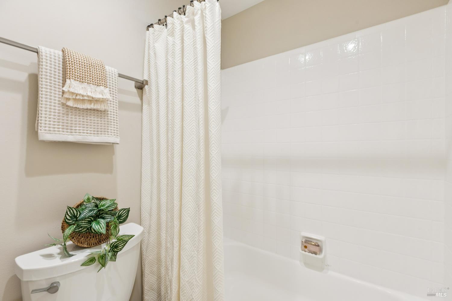 149 Filbert Avenue, Unit 147 Sausalito, CA 94965 - Photo 27 of 43