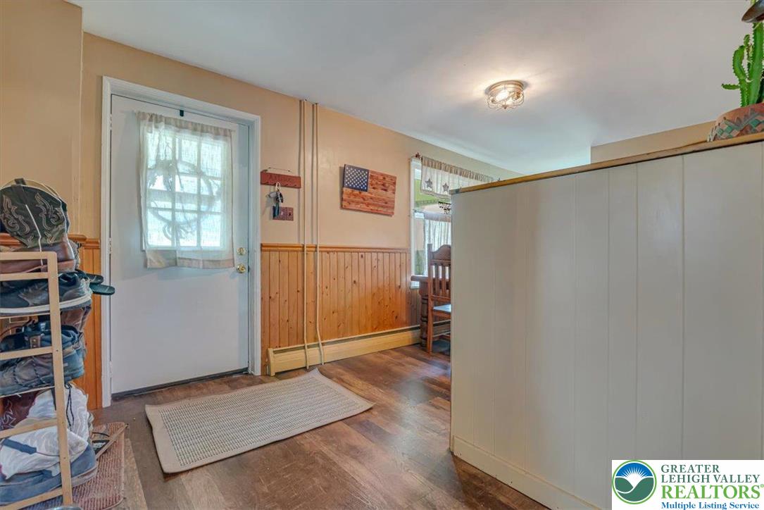 173 Anchorage Road Saylorsburg, PA 18353 - Photo 11 of 75