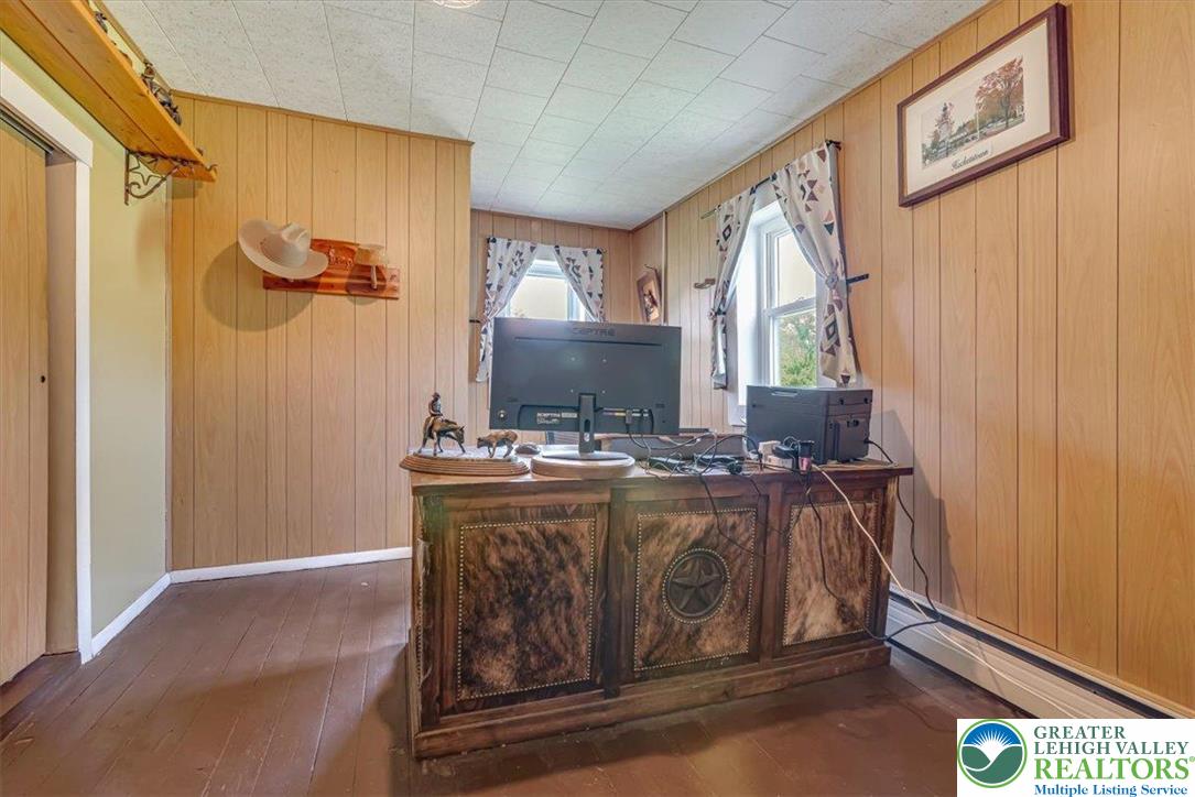 173 Anchorage Road Saylorsburg, PA 18353 - Photo 25 of 75 a view of a livingroom with furniture and windows