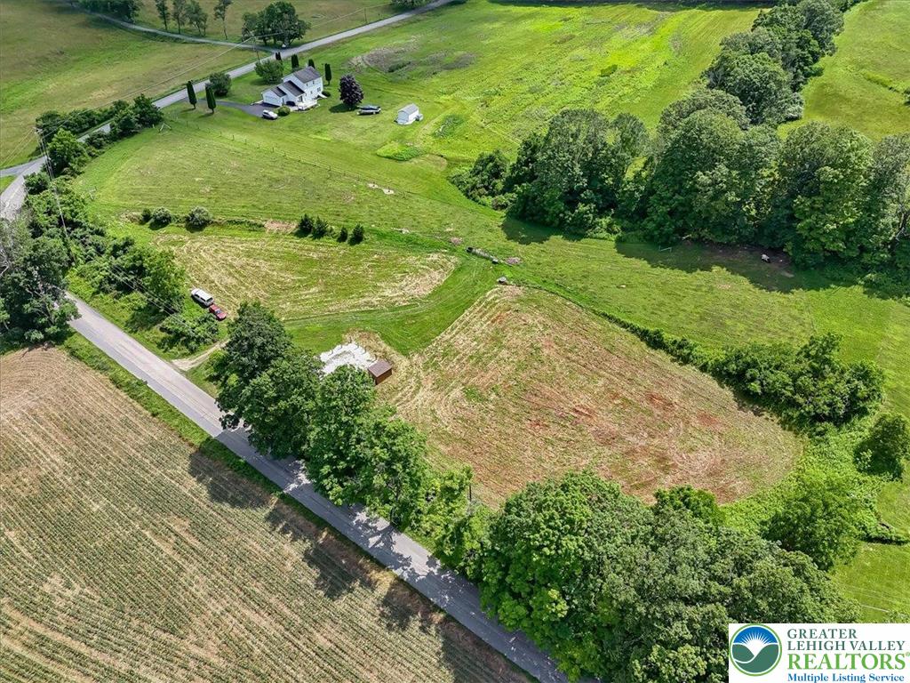 173 Anchorage Road Saylorsburg, PA 18353 - Photo 5 of 75