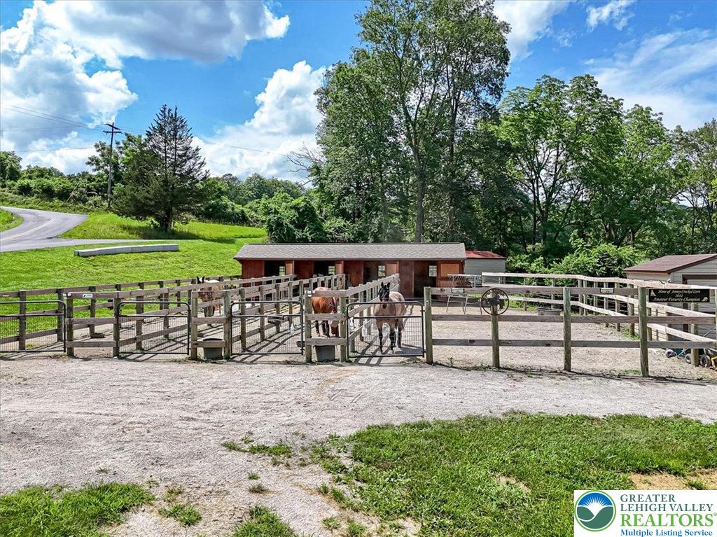 173 Anchorage Road Saylorsburg, PA 18353 - Photo 51 of 75