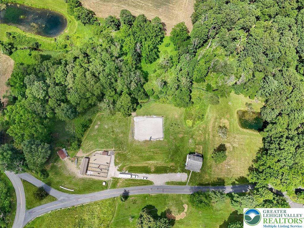 173 Anchorage Road Saylorsburg, PA 18353 - Photo 69 of 75 a view of a garden