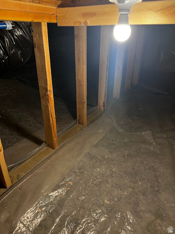 562 Hal Street, Unit 152 Tooele, UT 84074 - Photo 28 of 44 Crawl space featuring wooden structural framing, vapor barrier ground cover, and exposed ductwork