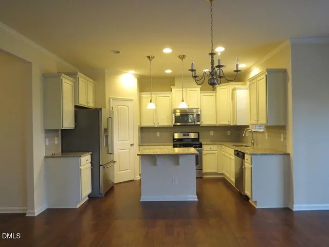 $2,500 | 3908 Valley Side Court, Cary, NC 27519