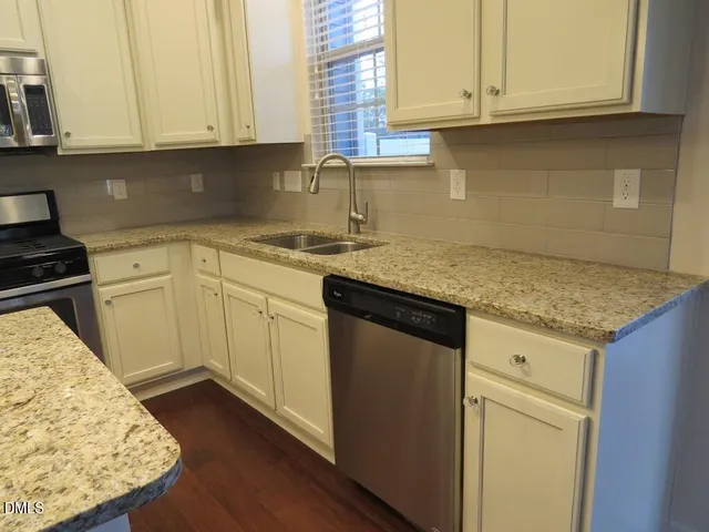 $2,500 | 3908 Valley Side Court, Cary, NC 27519