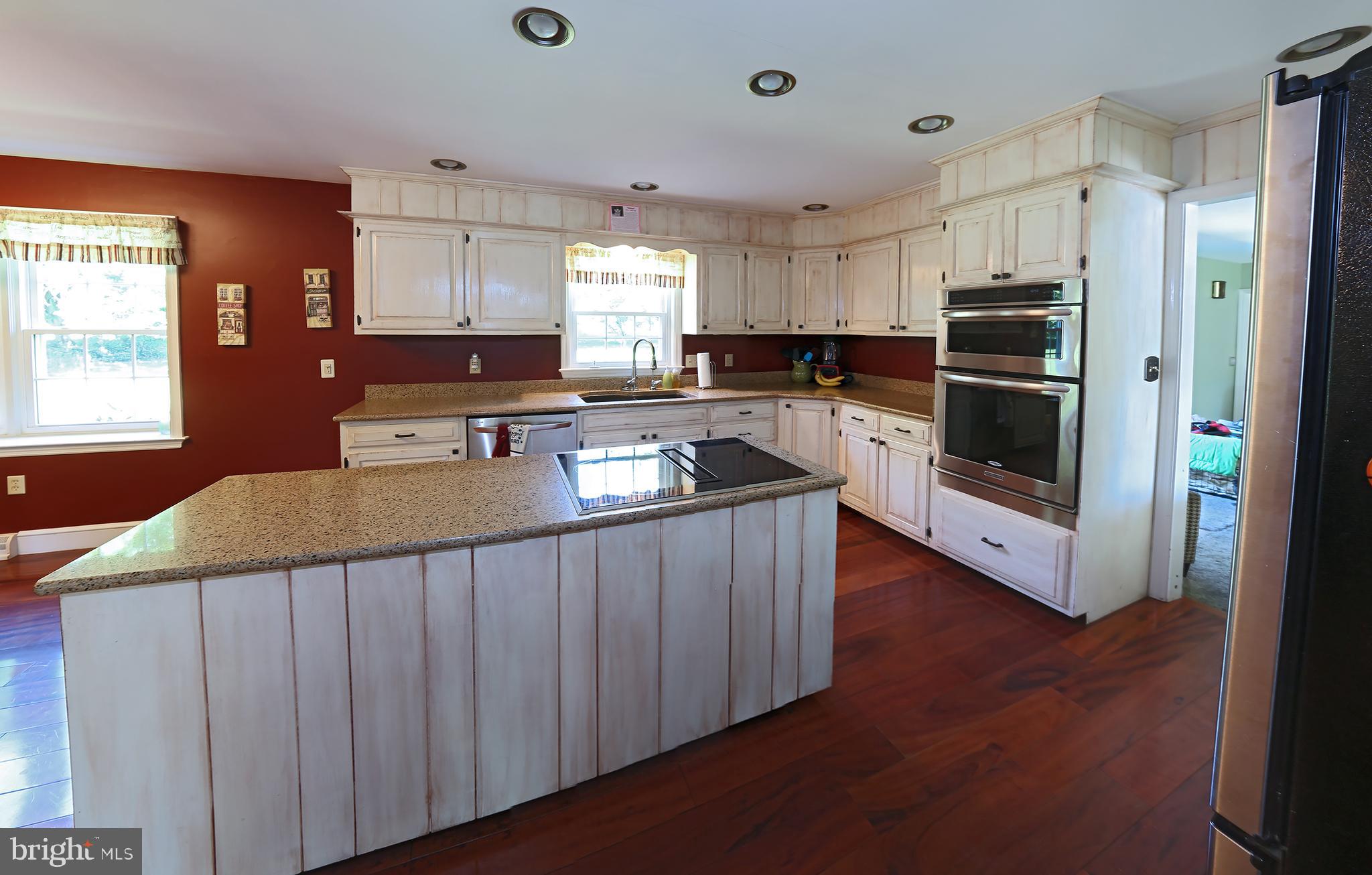 2454 Raleigh Drive Lancaster, PA 17601 - Photo 14 of 48 Gallery Image 14