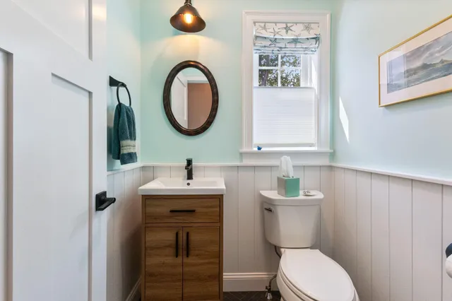 $1,125,000 | 2 Winn Trail, York, ME 03902