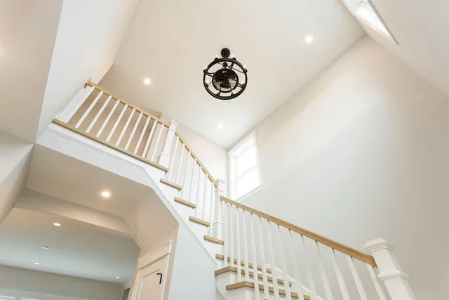 $1,125,000 | 2 Winn Trail, York, ME 03902