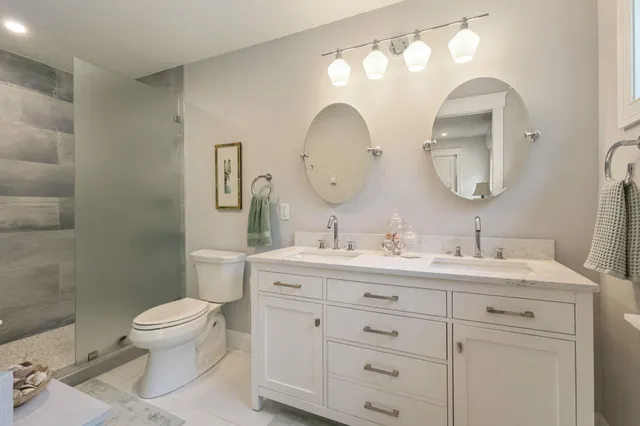 $1,125,000 | 2 Winn Trail, York, ME 03902