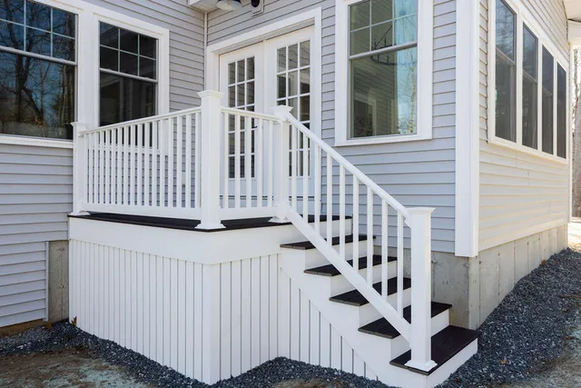 $1,125,000 | 2 Winn Trail, York, ME 03902