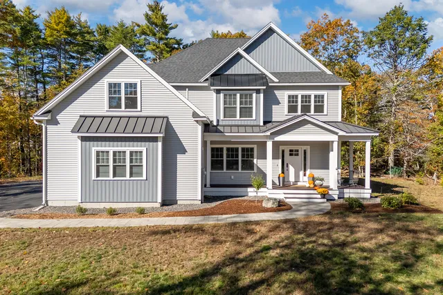 $1,125,000 | 2 Winn Trail, York, ME 03902