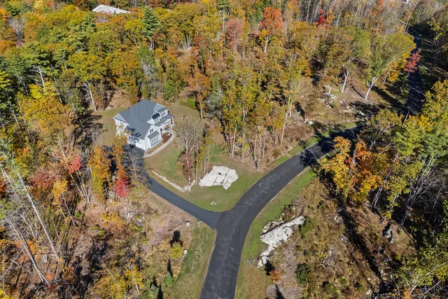 $1,125,000 | 2 Winn Trail, York, ME 03902