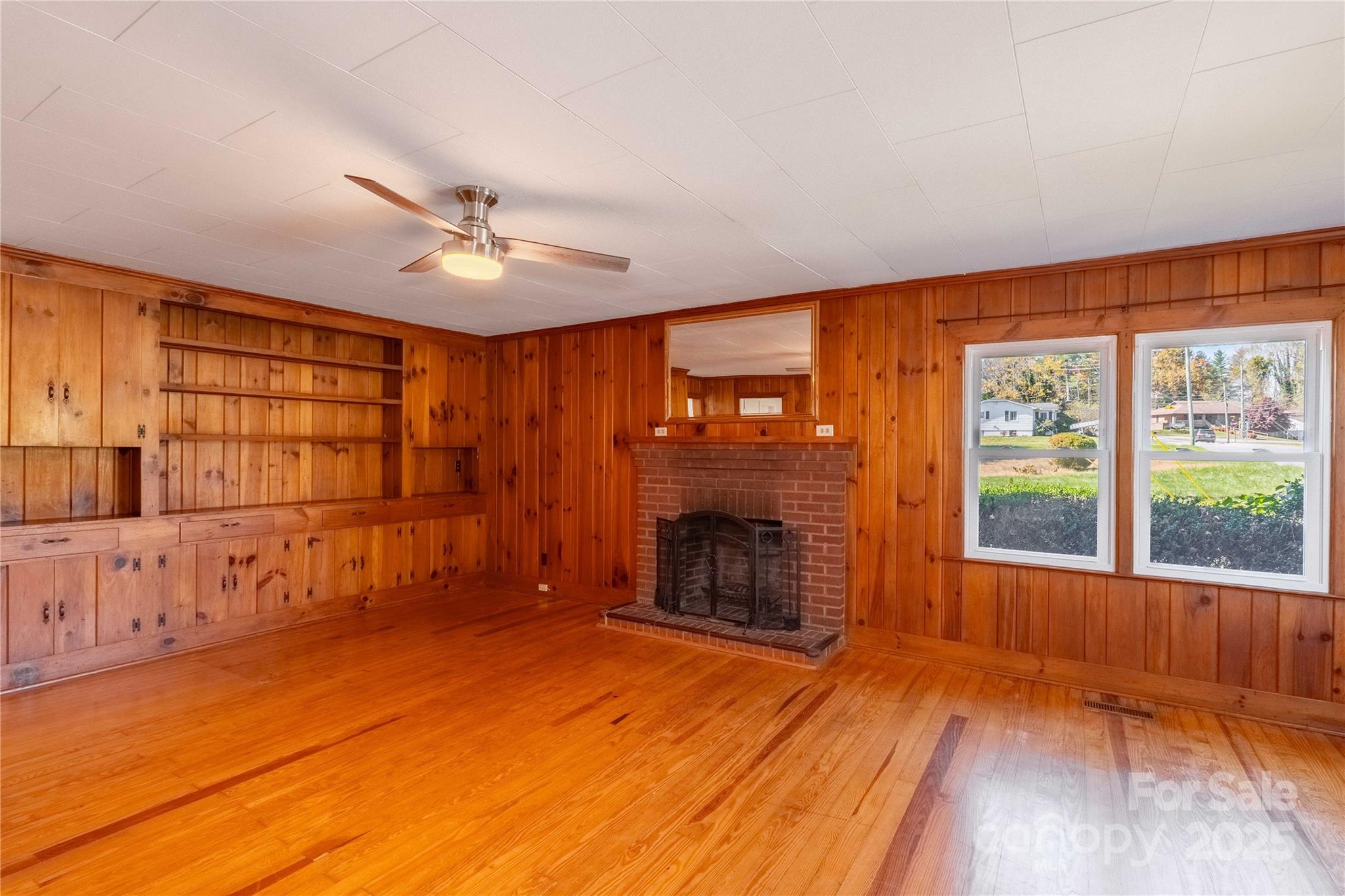 422 Hebron Road Hendersonville, NC 28739 - Photo 21 of 41