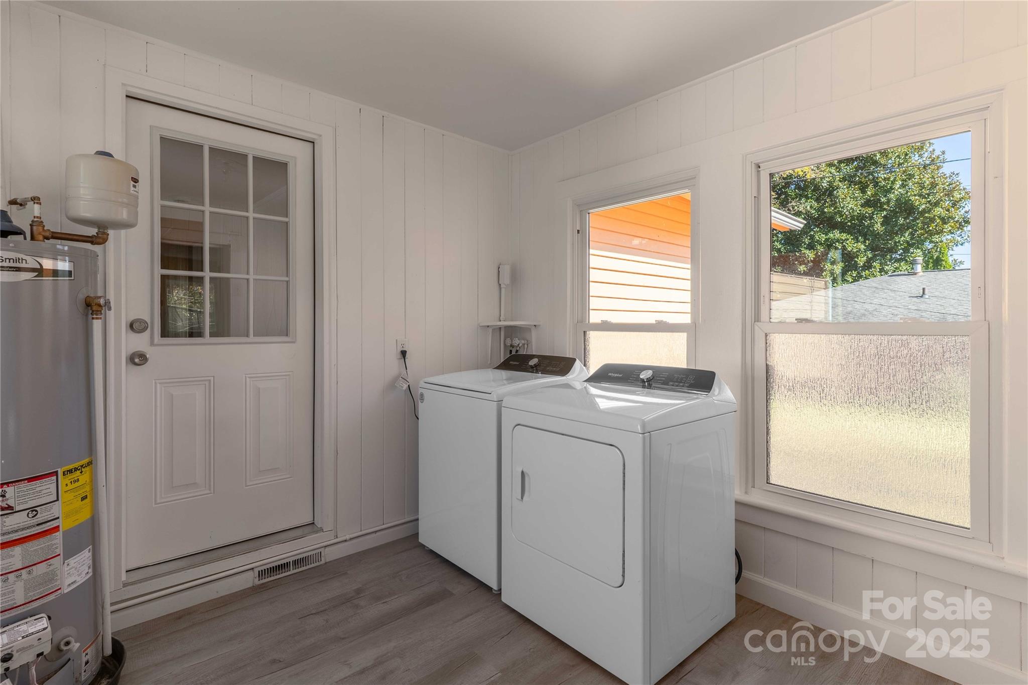 422 Hebron Road Hendersonville, NC 28739 - Photo 6 of 41