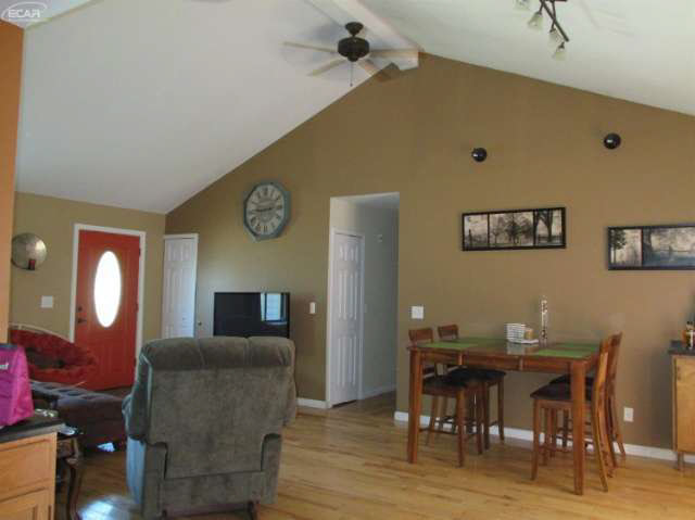21172123-6.JPG