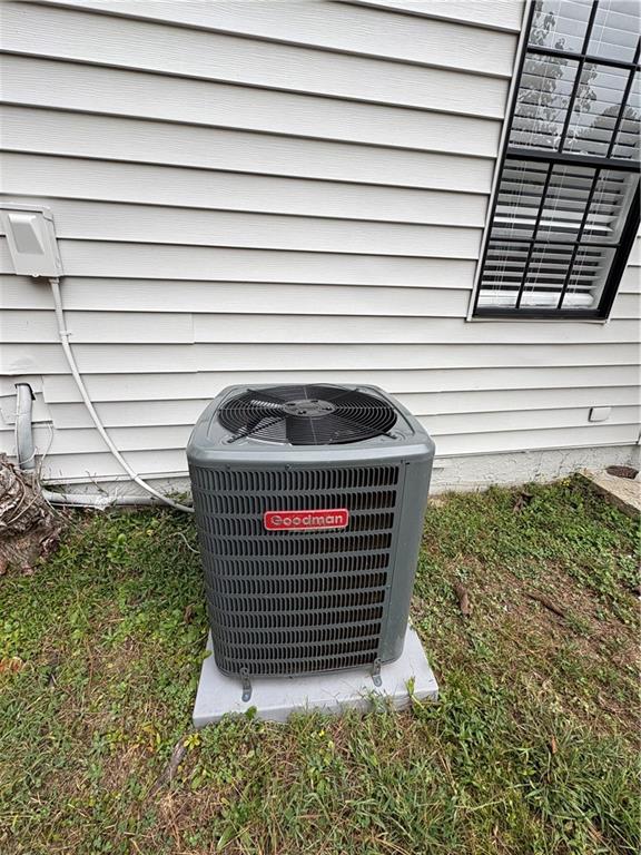 701 Pine Tree Trail, Unit 10E Atlanta, GA 30349 - Photo 30 of 33 a view of entryway