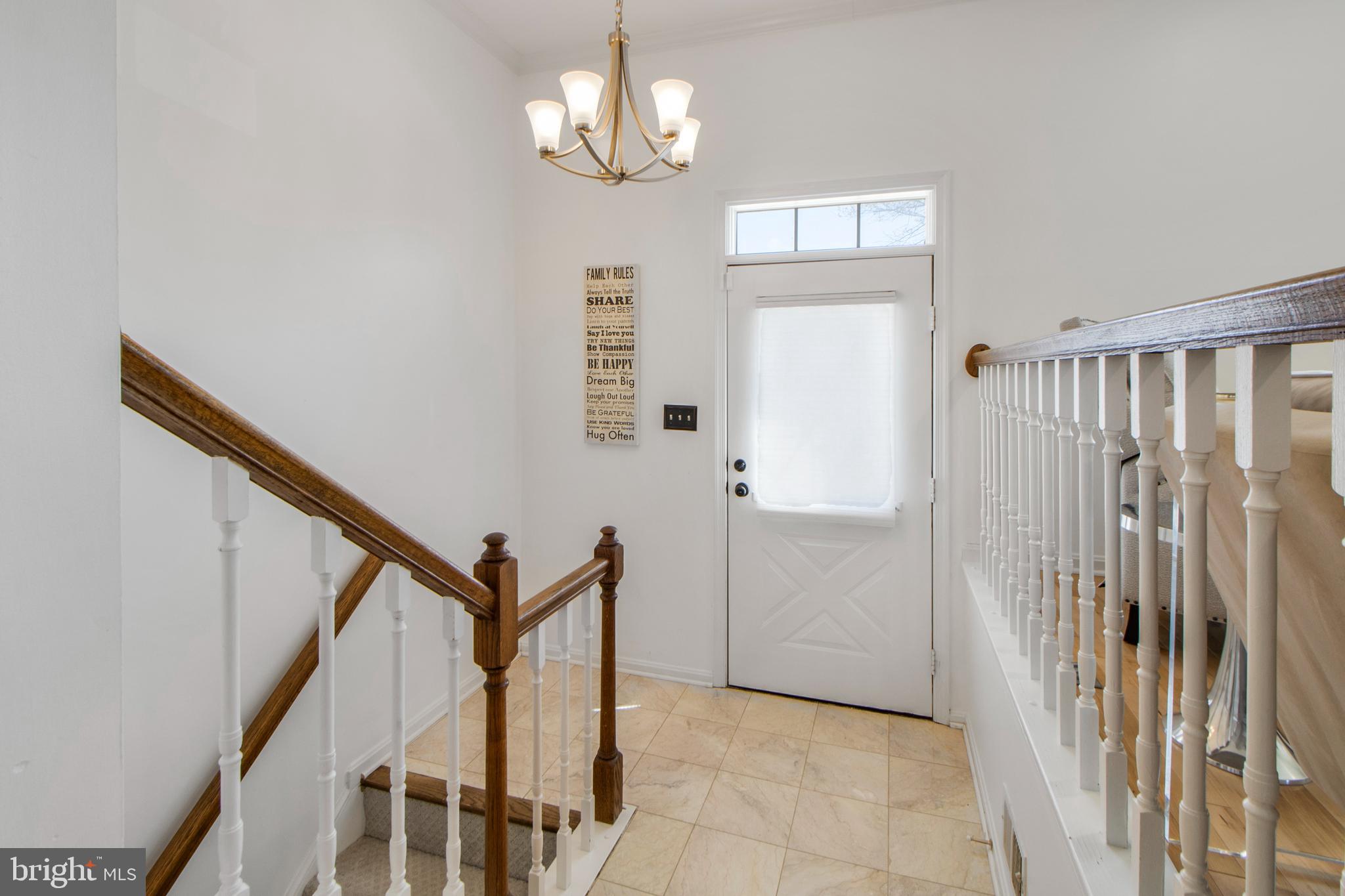 14432 Bakersfield Court Silver Spring, MD 20906 - Photo 5 of 60 INVITING FOYER