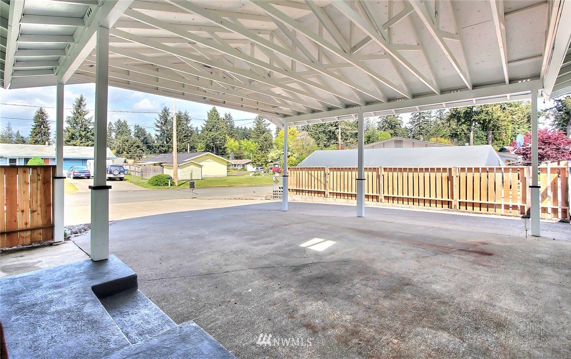 2322 Pamela Place Steilacoom, WA 98388 - Photo 2 of 15