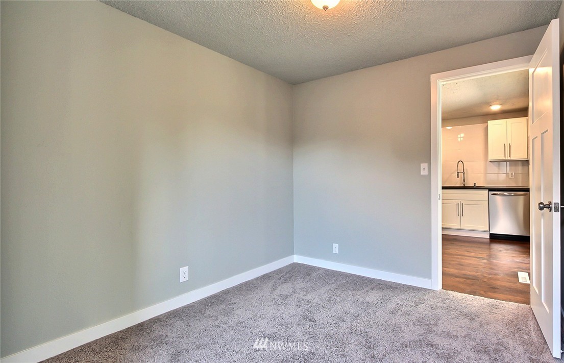 2322 Pamela Place Steilacoom, WA 98388 - Photo 10 of 15